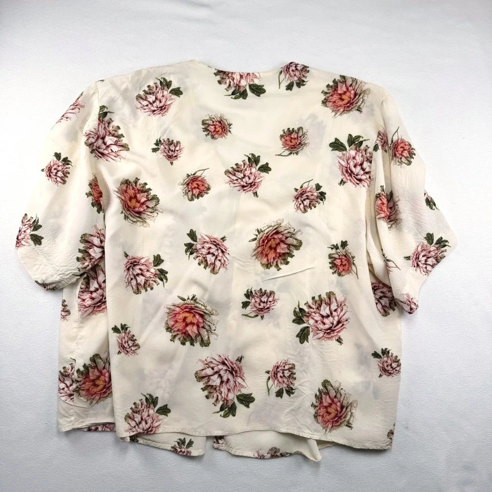 Skye's The‎ Limit Woman 2X Floral Boho Blouse Cream Pink Tassel V-Neck Rayon Top